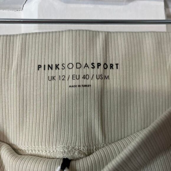 NWT Pink Soda Sport Women’s Ivory Ribbed High Waisted Flare Pants Size M - Picture 3 of 5